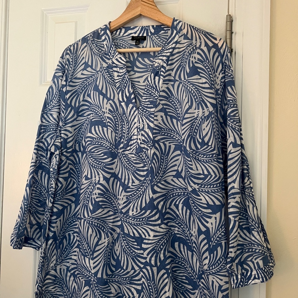 Talbots Blue and White Leaf Swirl V-Neck Printed Airy Light Blouse XL